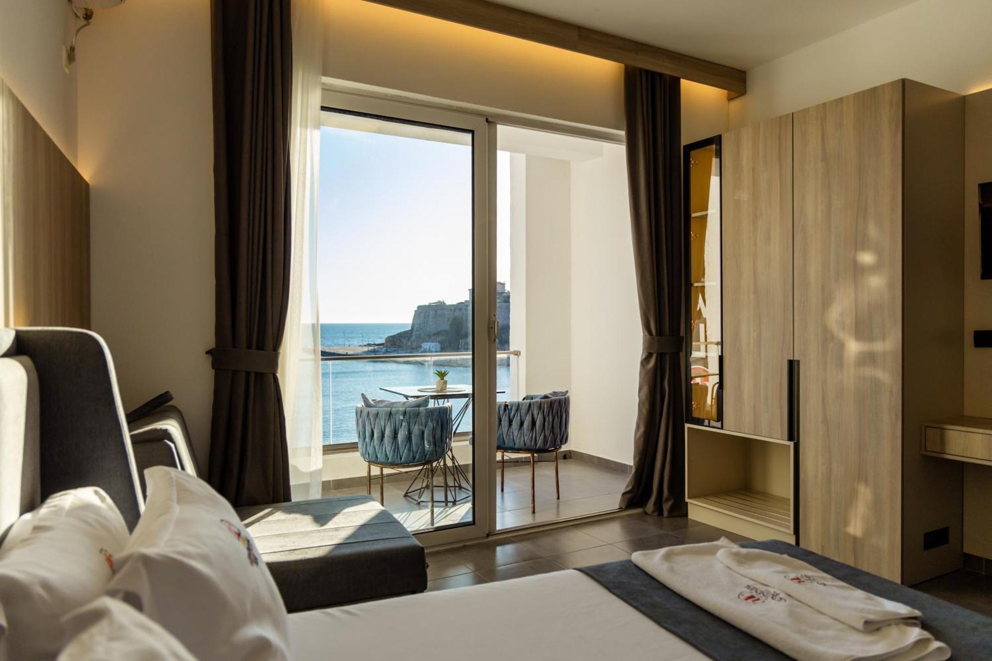 Continental Hotel อุลซิน ภายนอก รูปภาพ
